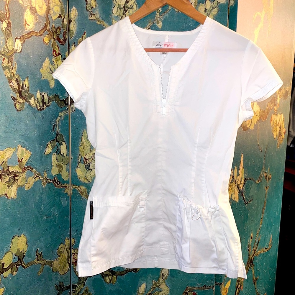 Koi white stretch scrub top xs